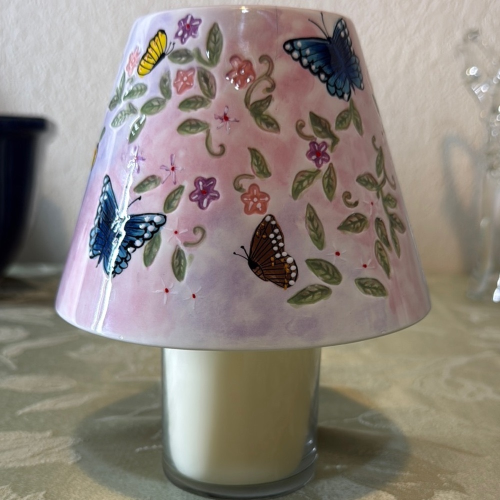 Yankee Candle Springtime Flowers Butterflies Ceramic Candle Shade